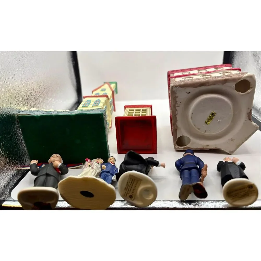 Dept 56, Lemax, Windsor Collection, Mixed Village Lot of 8